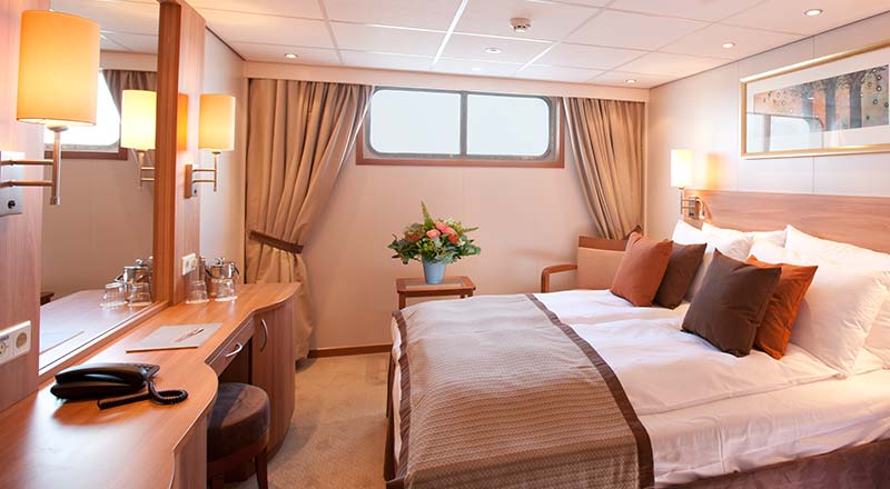 bed-of-a-standard-stateroom-on-board-a-viking-river-ship